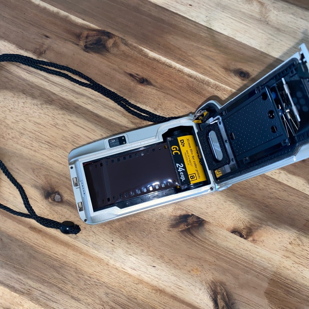 Camera - Picture 4 of 4